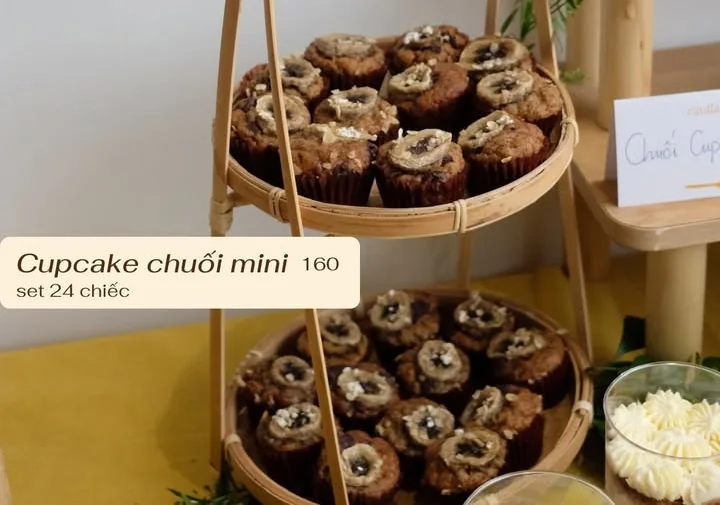 Cupcake chuối mini — cùi dìa